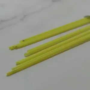 Hilo de vidrio amarillo fluor 29cm