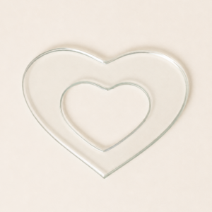 Corazón 6cm x 5cm con perforación de corazón